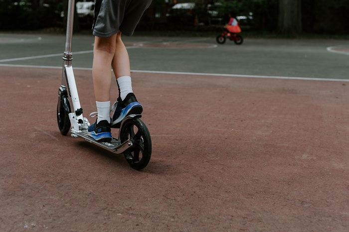 boy_on_scooter